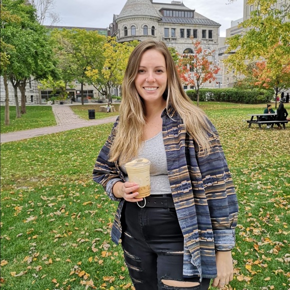 Meet the posher, Alexanne - Picture 10 of 10